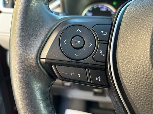 Certified 2022 Toyota RAV4 XLE Premium image 24