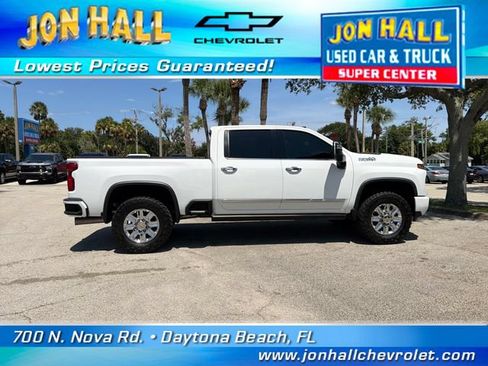 Used 2024 Chevrolet Silverado 2500 High Country w/ High Country Premium Package AWD/4WD image 15