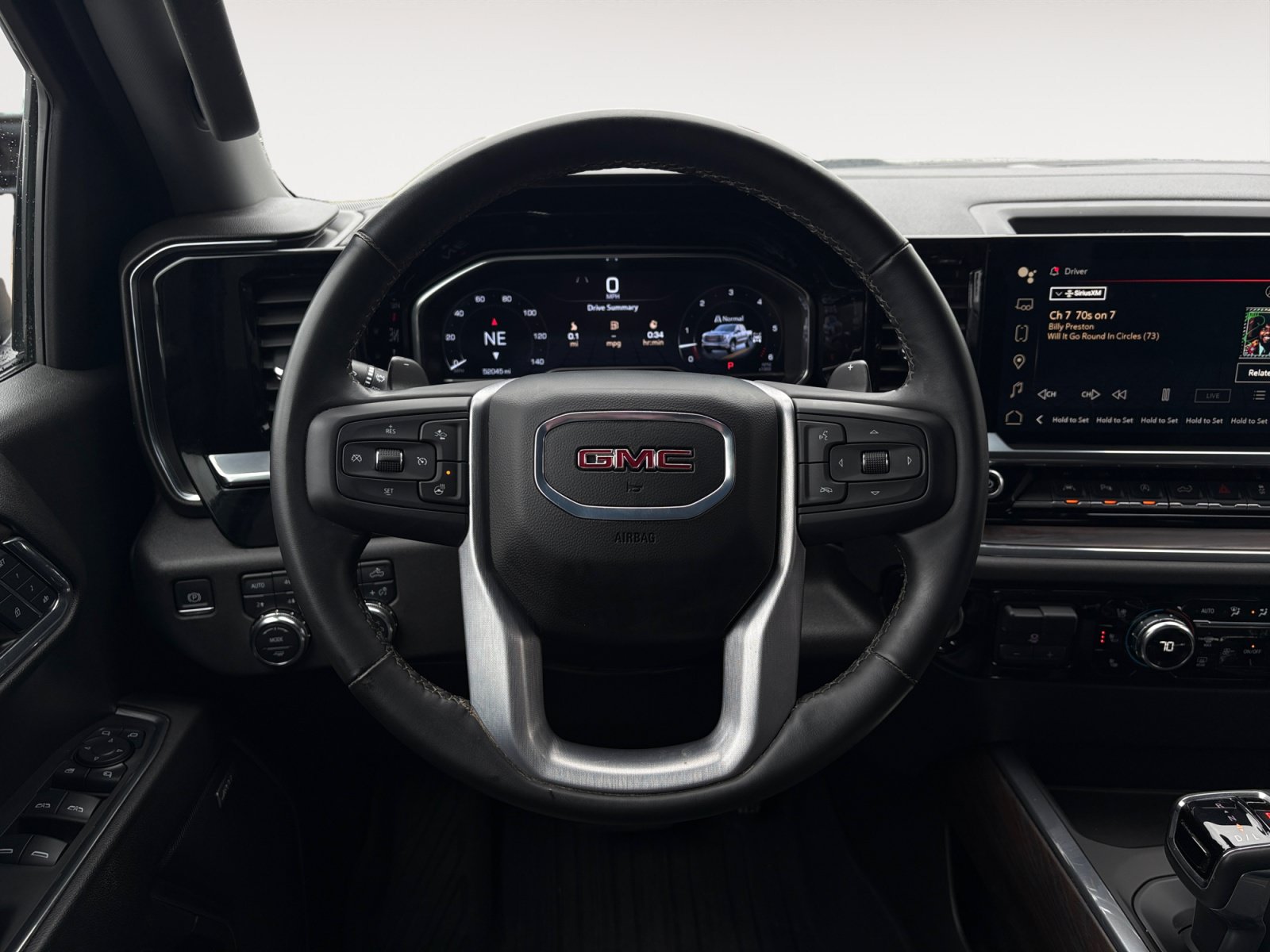 Used 2024 GMC Sierra 1500 SLT AWD/4WD image 13