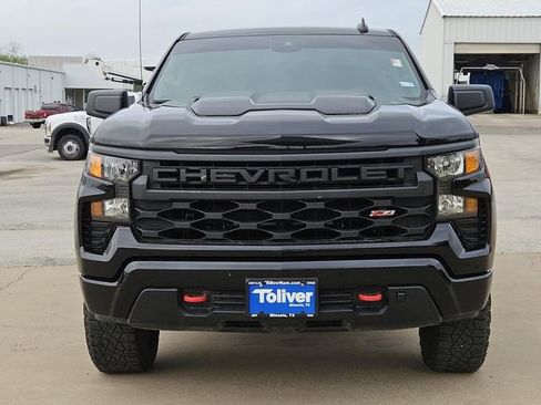 Used 2024 Chevrolet Silverado 1500 Custom Trail Boss w/ LPO, Dark Essentials Package AWD/4WD image 2