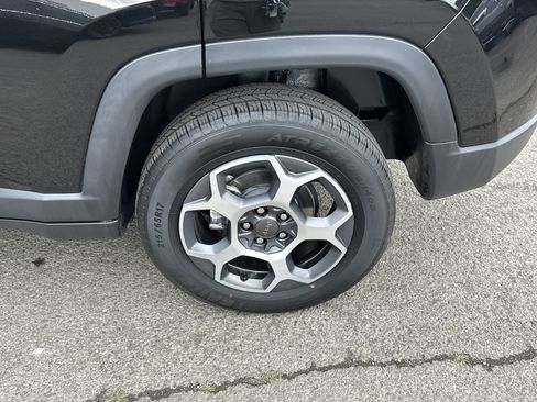 Used 2022 Jeep Compass Trailhawk w/ Trailhawk Elite Group image 25