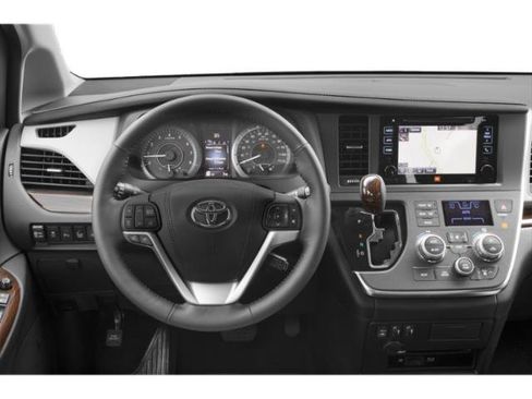 Used 2015 Toyota Sienna XLE Premium FWD image 7