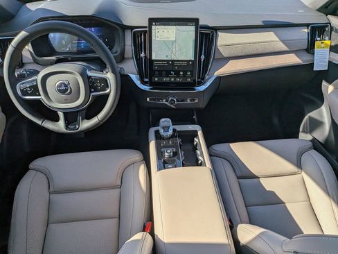 New 2026 Volvo XC90 B6 Ultra w/ Protection Package AWD/4WD image 17