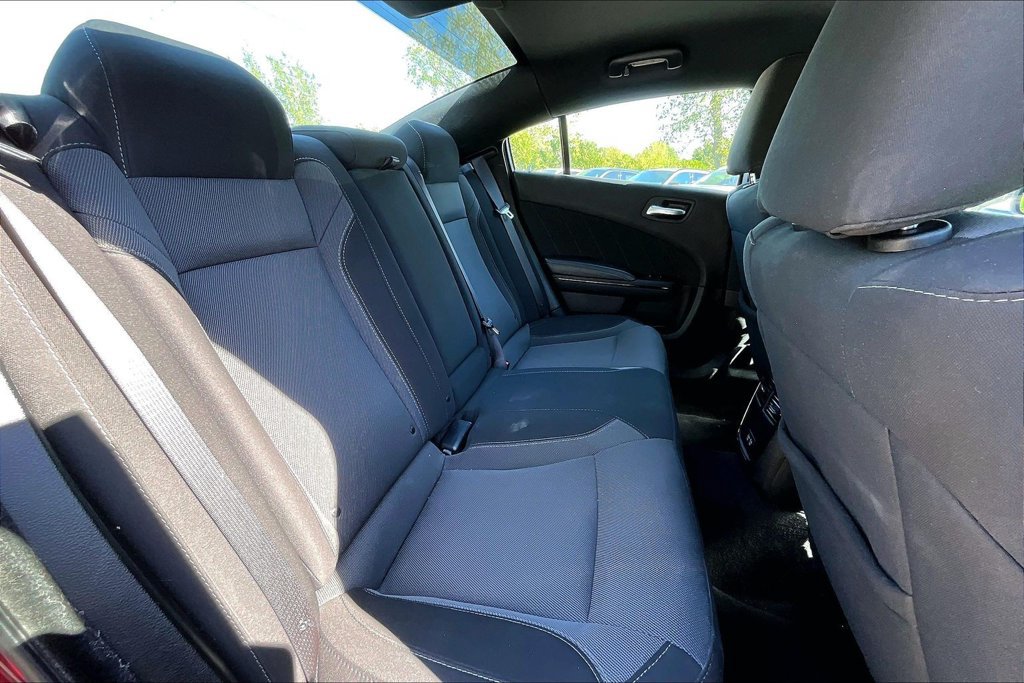 Used 2020 Dodge Charger SXT w/ Blacktop Package RWD image 37