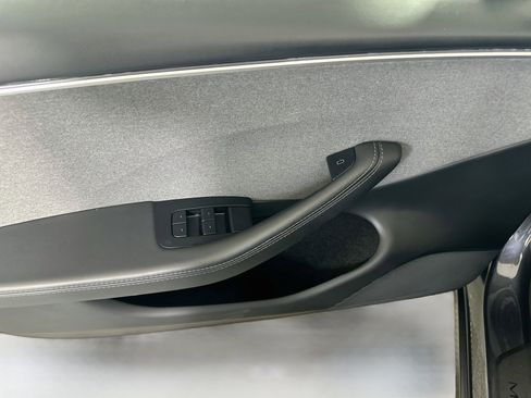 Used 2024 Tesla Model 3 RWD image 15