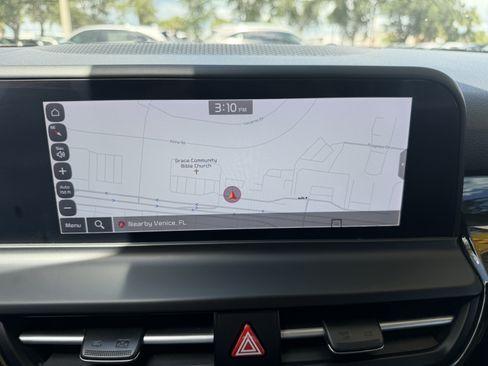 Certified 2024 Kia Seltos S FWD image 22