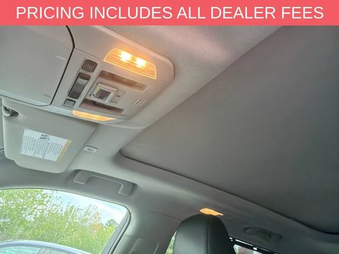 Used 2023 Toyota Highlander Platinum AWD/4WD image 7
