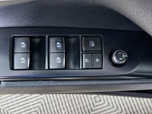 Used 2019 Toyota Camry XSE FWD image 20
