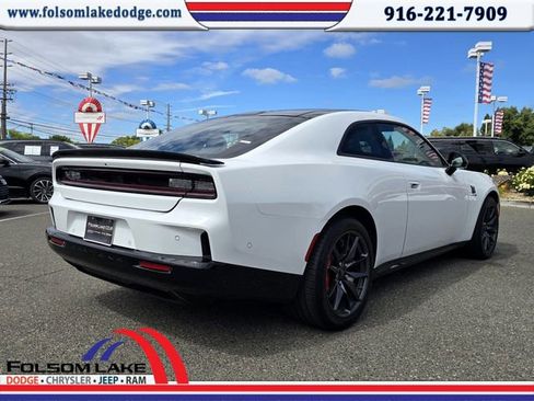 New 2024 Dodge Charger R/T Scat Pack w/ Plus Group image 4