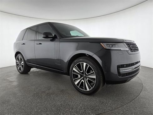 New 2025 Land Rover Range Rover SE image 14