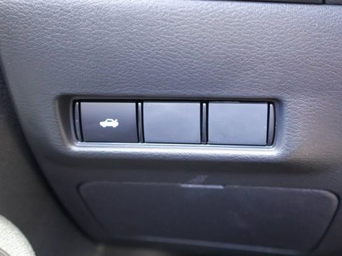New 2026 Nissan Sentra SR FWD image 16