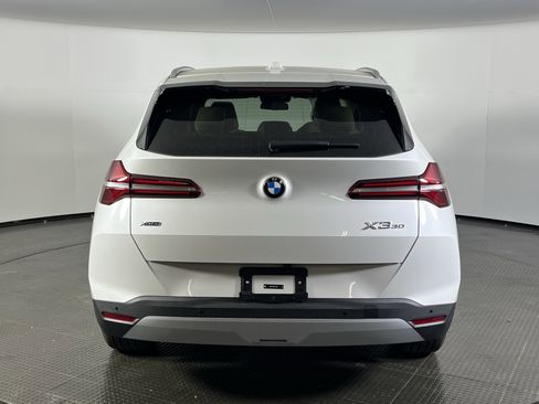 Used 2026 BMW X3 xDrive30 w/ Premium Package image 7