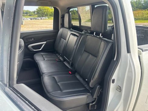 Used 2018 Nissan Titan PRO-4X AWD/4WD image 22
