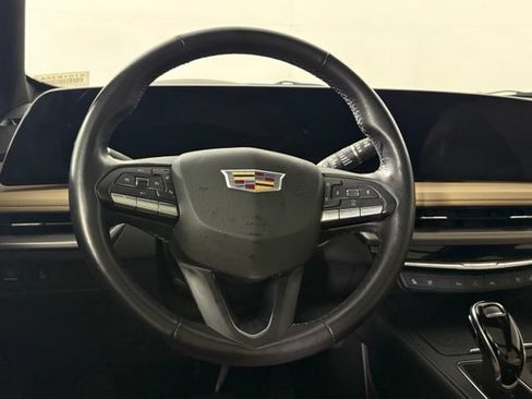 Certified 2025 Cadillac XT4 Premium Luxury w/ Technology Package FWD image 24