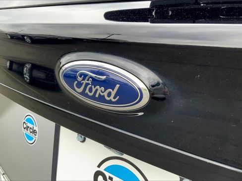 Used 2019 Ford Edge ST w/ Cold Weather Package image 29