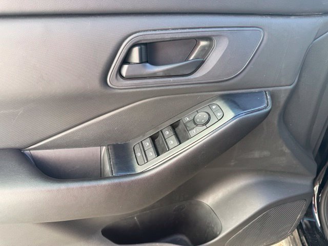 Used 2024 Nissan Rogue S FWD image 20