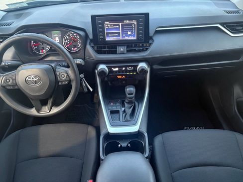 Used 2019 Toyota RAV4 LE image 2