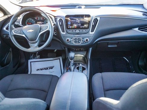 Used 2022 Chevrolet Malibu LT image 14