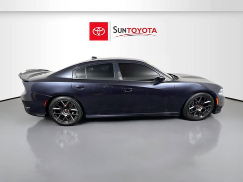 Used 2018 Dodge Charger R/T Scat Pack w/ Beats Audio Group image 2