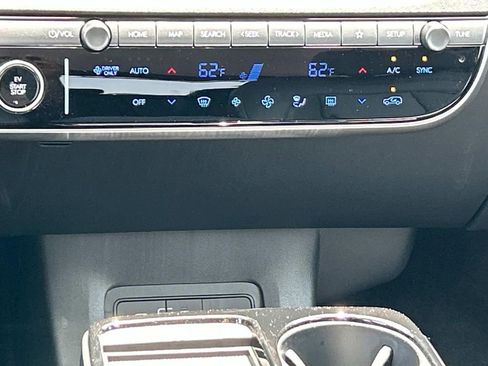 New 2025 Hyundai Ioniq 5 SEL image 27