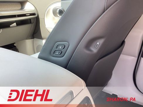 New 2026 Hyundai Ioniq 9 SEL image 30