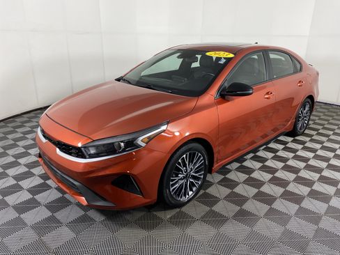 Used 2023 Kia Forte GT-Line w/ GT-Line Premium Package FWD image 13
