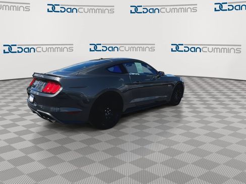 Used 2018 Ford Mustang GT Premium RWD image 9