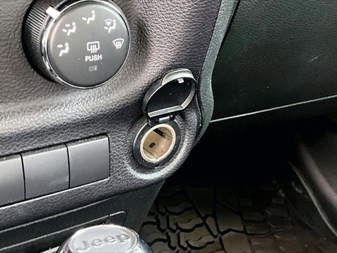 Used 2015 Jeep Wrangler Unlimited Sport w/ Quick Order Package 24S image 25