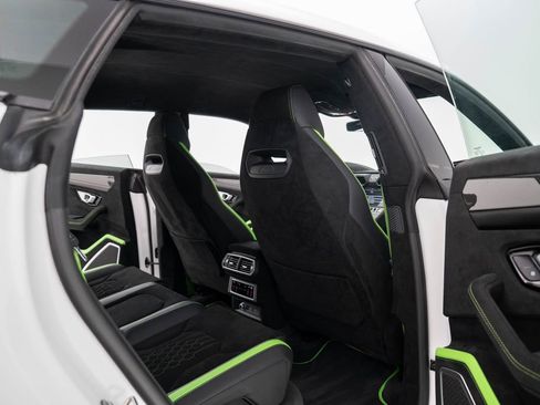 Used 2024 Lamborghini Urus Performante image 44