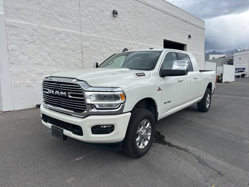 Used 2023 RAM 3500 Laramie AWD/4WD image 3