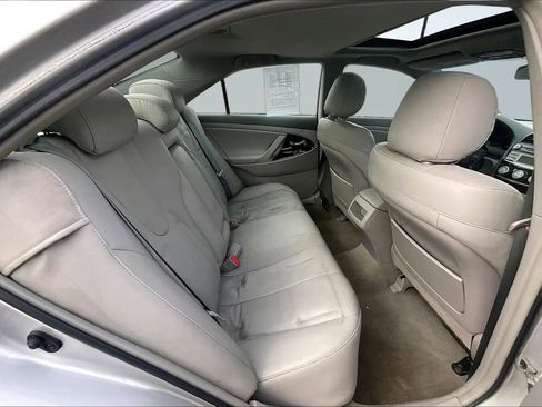 Used 2011 Toyota Camry LE w/ LE Extra-Value Pkg FWD image 27