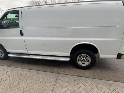 Certified 2024 GMC Savana 2500 w/ Driver Convenience Package image 5