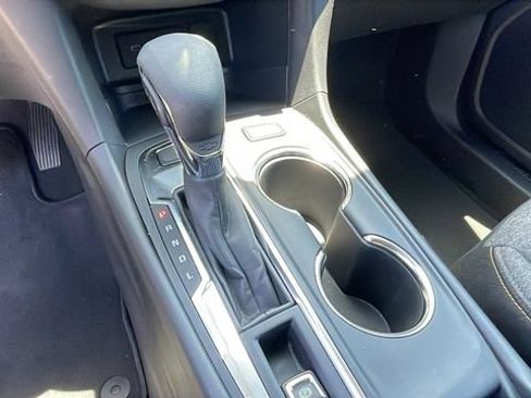 Used 2024 Chevrolet Equinox LT AWD/4WD image 16