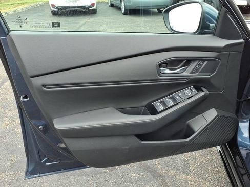 Used 2025 Honda Accord Touring image 18
