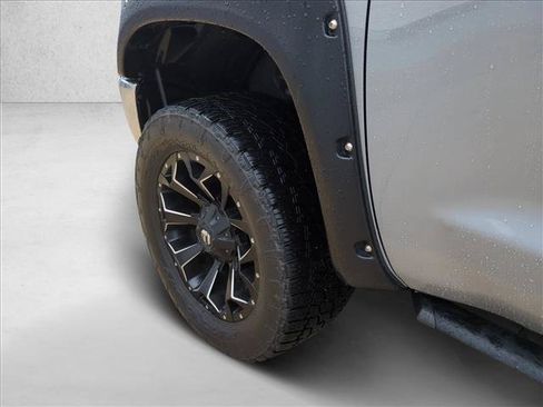 Used 2020 Toyota Tundra SR5 w/ SR5 Upgrade Package AWD/4WD image 10