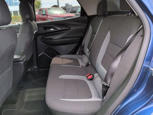 Used 2023 Chevrolet TrailBlazer LT FWD image 25
