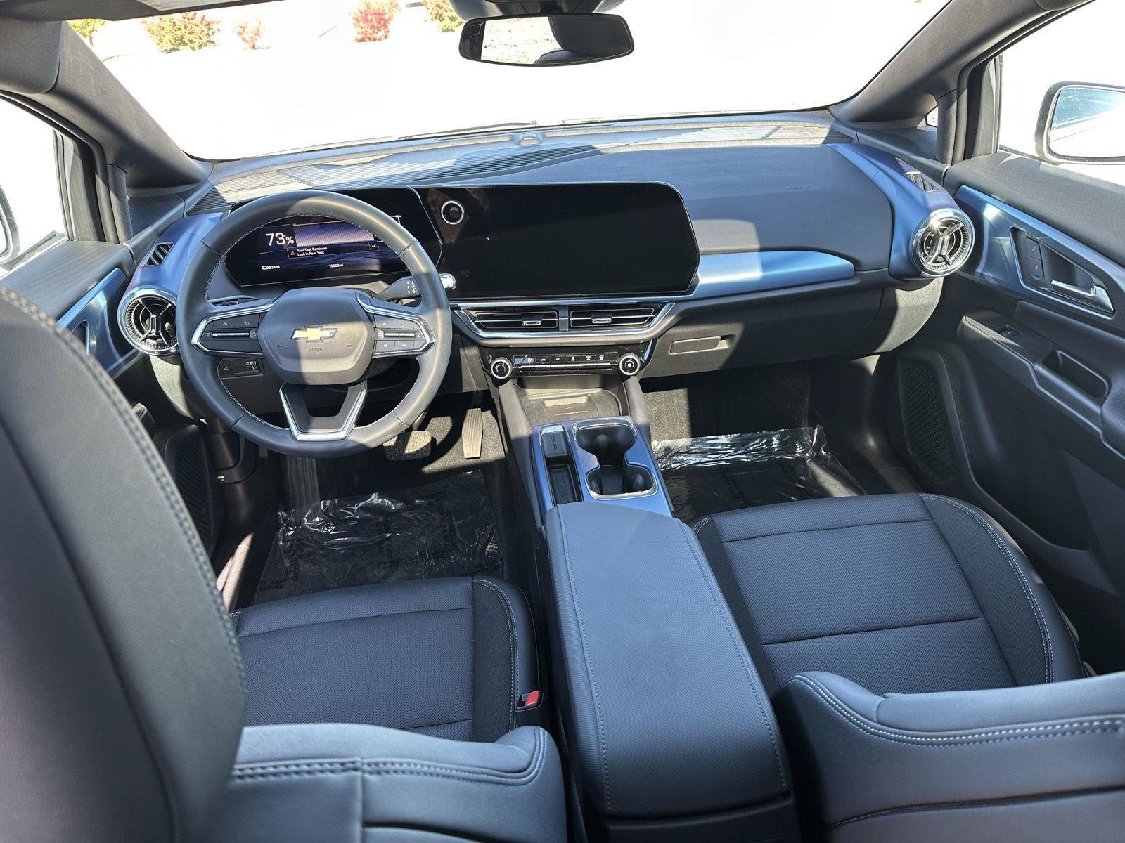 Certified 2025 Chevrolet Equinox EV LT w/ Convenience Package FWD image 40