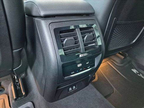 Used 2024 BMW X3 sDrive30i w/ Parking Assistance Package RWD image 18