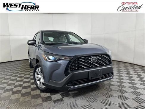 Certified 2023 Toyota Corolla Cross L image 1