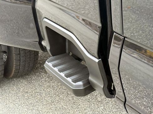 Used 2025 Ford F450 Lariat image 10