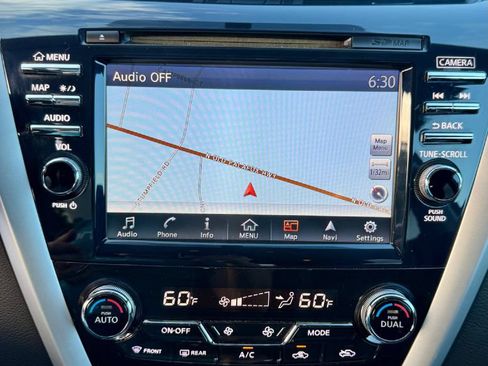 Used 2016 Nissan Murano SL FWD image 16