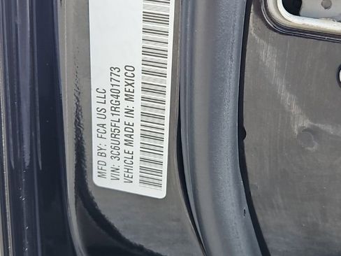 Used 2024 RAM 2500 Laramie AWD/4WD image 31