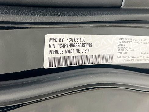 New 2025 Jeep Grand Cherokee Limited w/ Luxury Tech Group II image 20