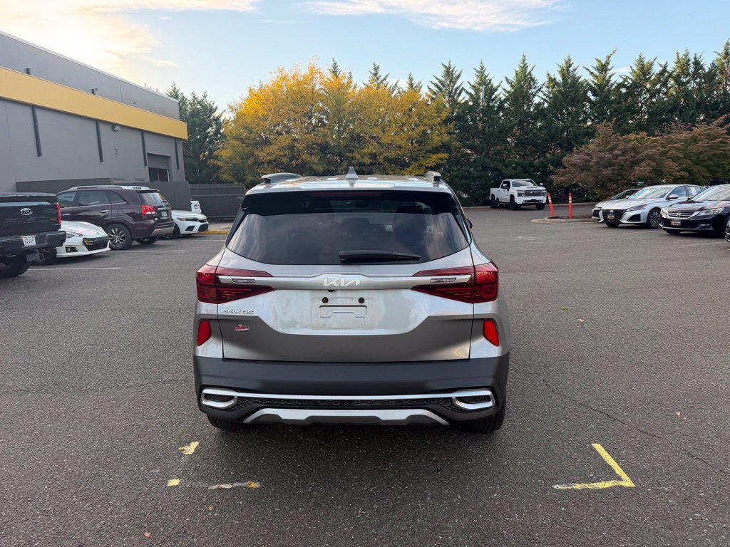 Used 2023 Kia Seltos S AWD/4WD image 7