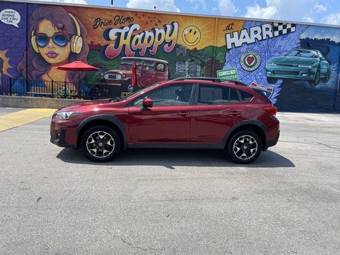 Used 2018 Subaru Crosstrek 2.0i Premium AWD/4WD image 2