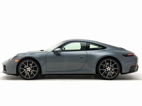 Used 2025 Porsche 911 Carrera image 2