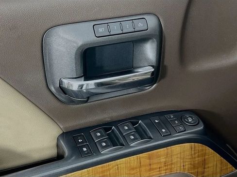 Used 2016 GMC Sierra 2500 SLT w/ Suspension Package, Off-Road image 18