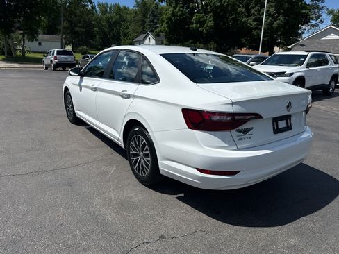 Used 2020 Volkswagen Jetta SE w/ SE Cold Weather Package FWD image 5