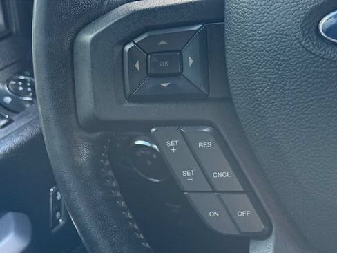 Used 2019 Ford F150 XLT w/ Equipment Group 302A Luxury AWD/4WD image 10