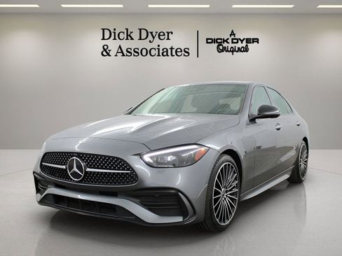 Used 2023 Mercedes-Benz C 300 Sedan image 6